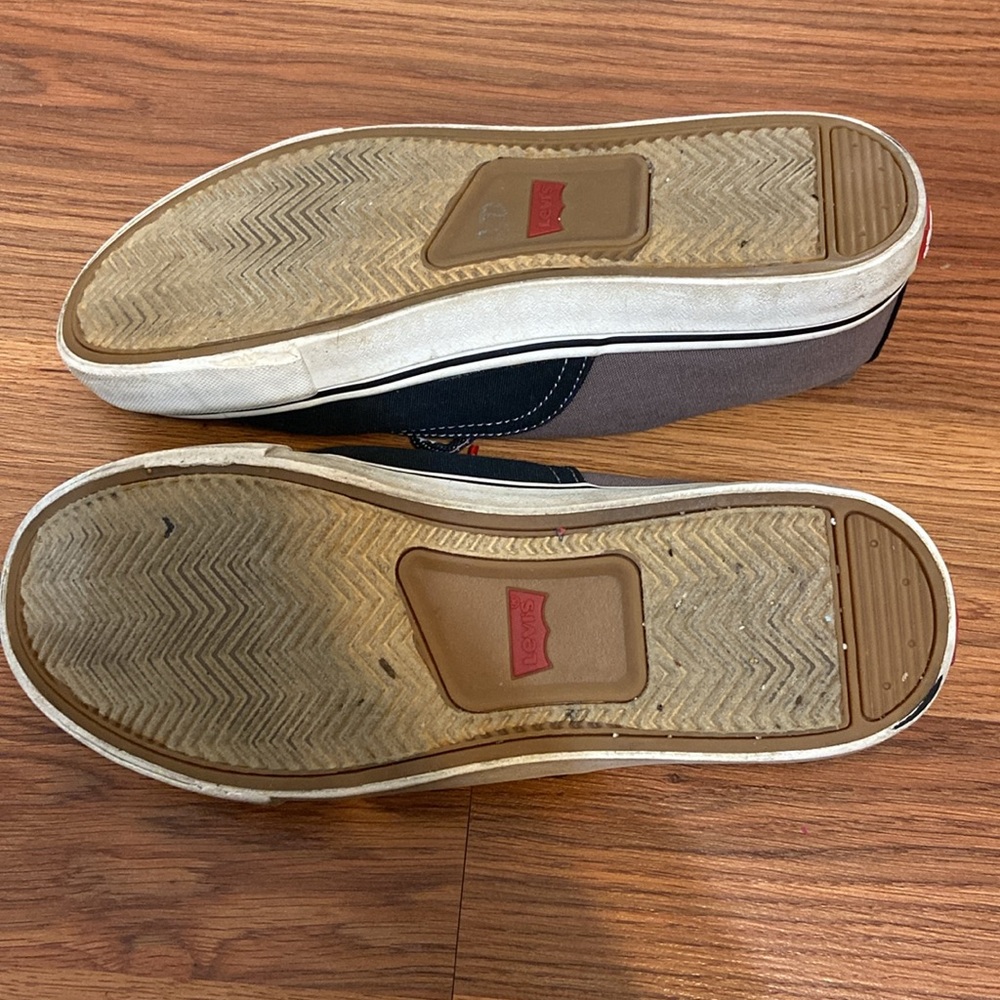 Levi’s Shoes - Picture 6 of 6